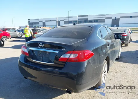 2013 Infiniti M37 z USA, uszkodzony, nr VIN JN1BY1AP8DM511377